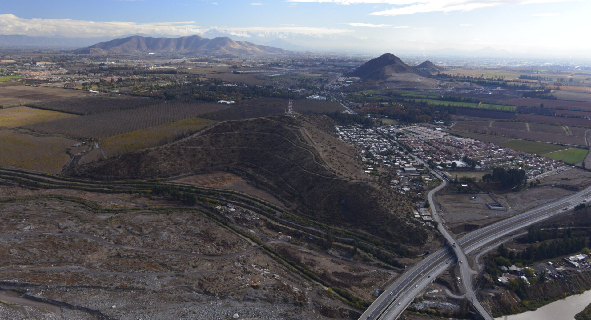 Donde termina Santiago: conociendo el Cerro Los Morros