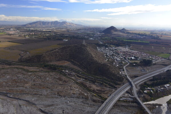 Donde termina Santiago: conociendo el Cerro Los Morros