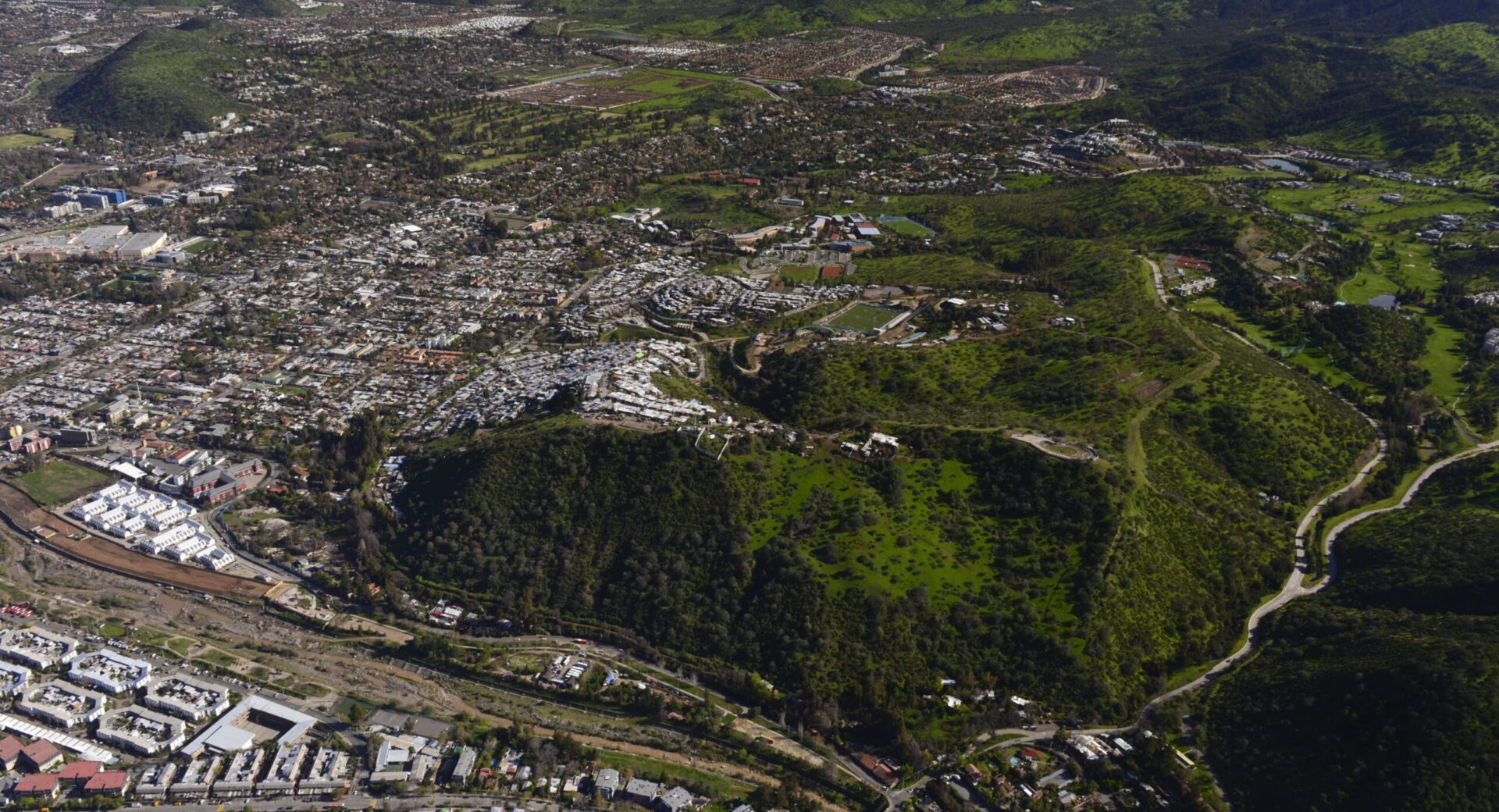 Parque de la Chilenidad a los Pies de la Cordillera