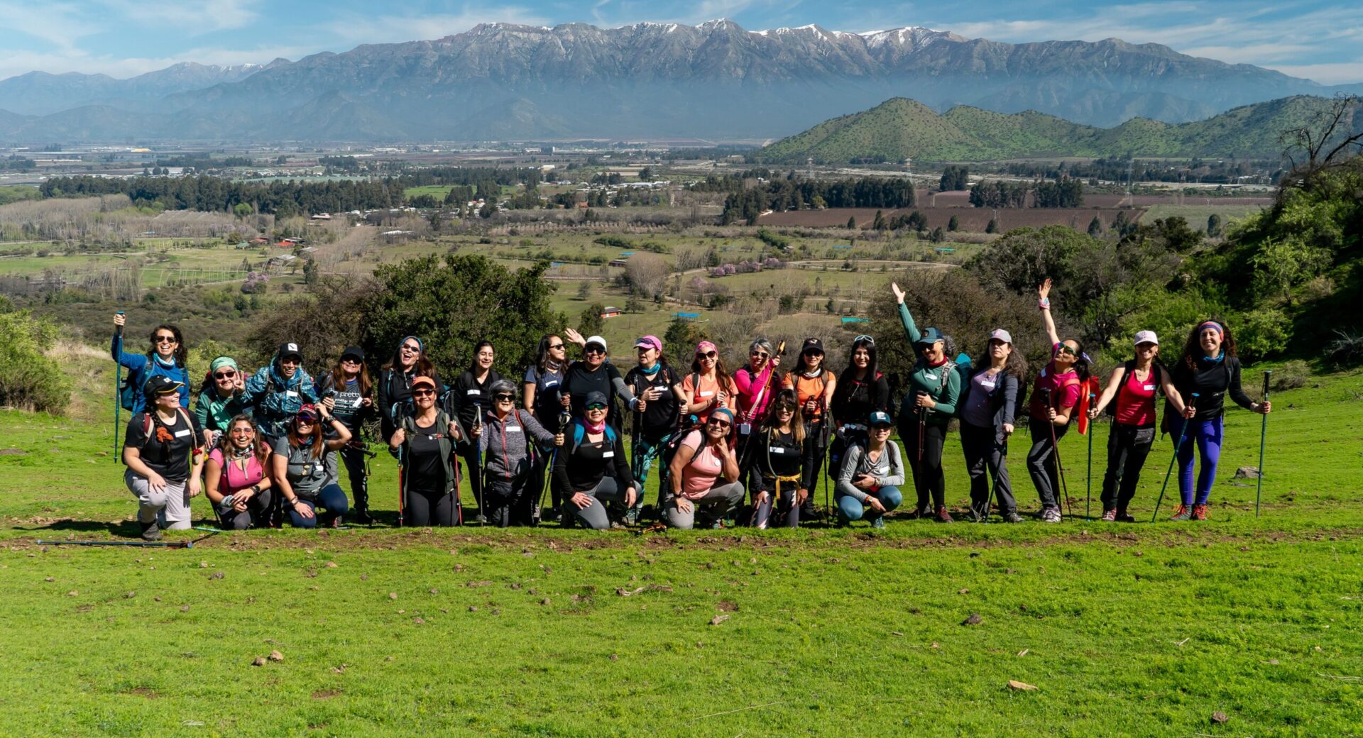 Aprendiendo de No Deje Rastro solo entre mujeres en el Cerro Lo Curro